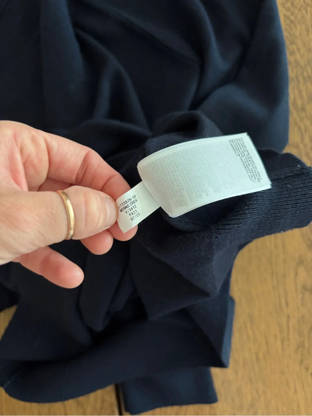 Banana Republic Merino Wool Crewneck Sweater in Navy Blue